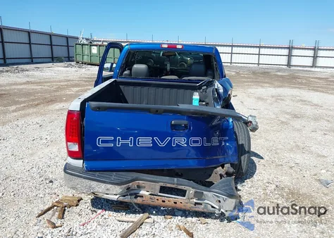 2004 Chevrolet Silverado 1500 из США, поврежденный, VIN 1GCEC14X14Z168256